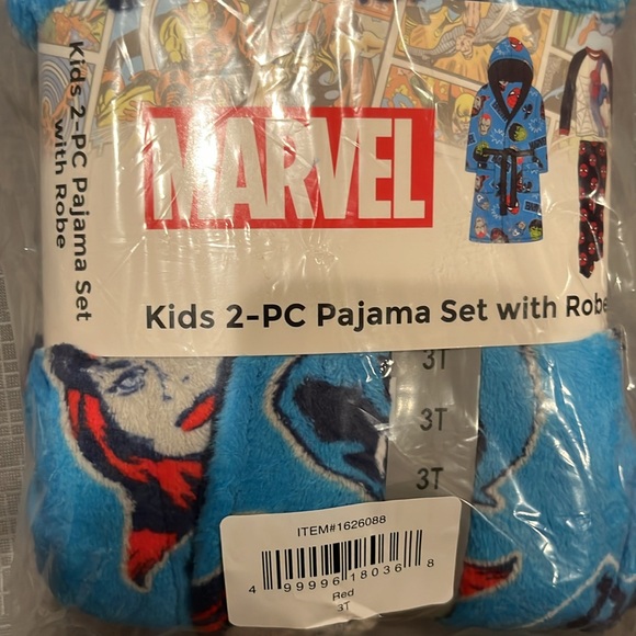 NWT Spider-Man Kids Boys 2-piece Pajamas with Robe - 3T - Picture 3 of 7